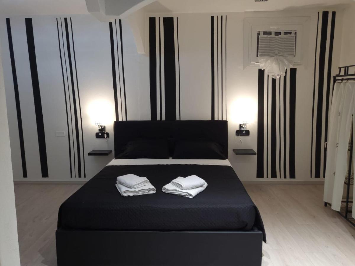 Come Per Incanto Rooms Bosa Extérieur photo